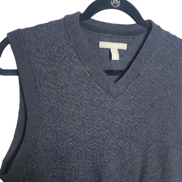 Nordstrom Cable Knit Sweater Vest Grey 100% Extra Fine Merino Wool Large Men's - Picture 3 of 11